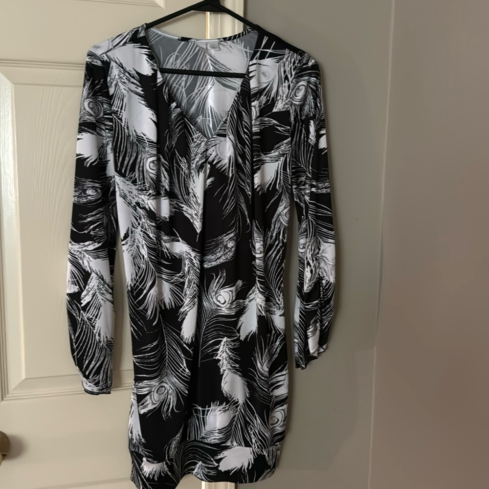 Above the knee Dress with long sleeves